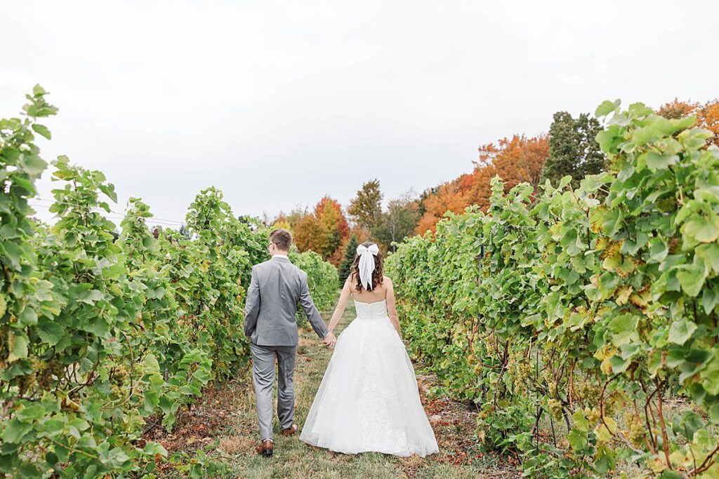Wedding portraits at The Ridge at Verterra in Northern Michigan